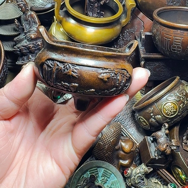 铜器摆件收收藏藏