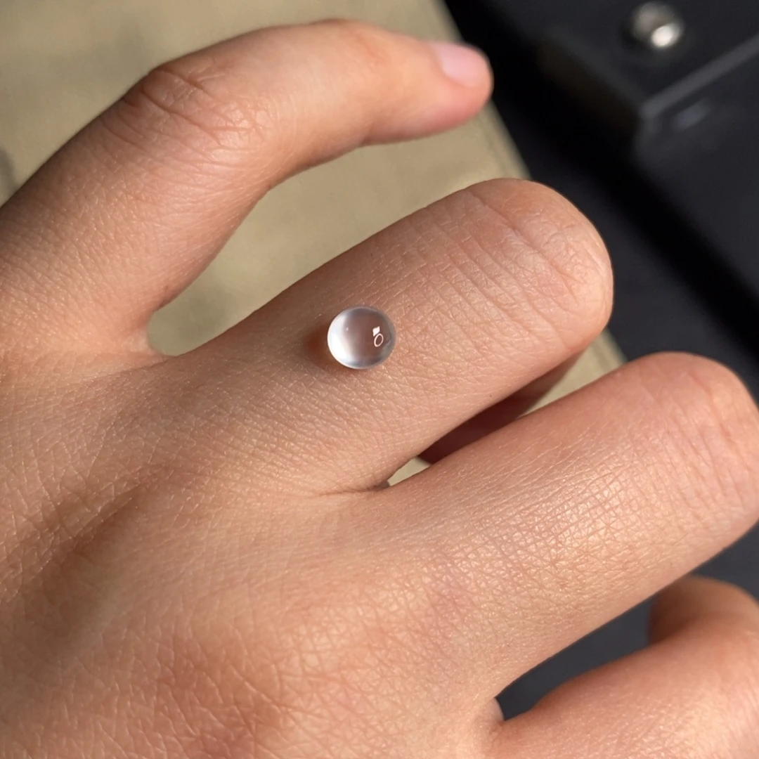 翡翠未镶嵌颈饰钢蛋