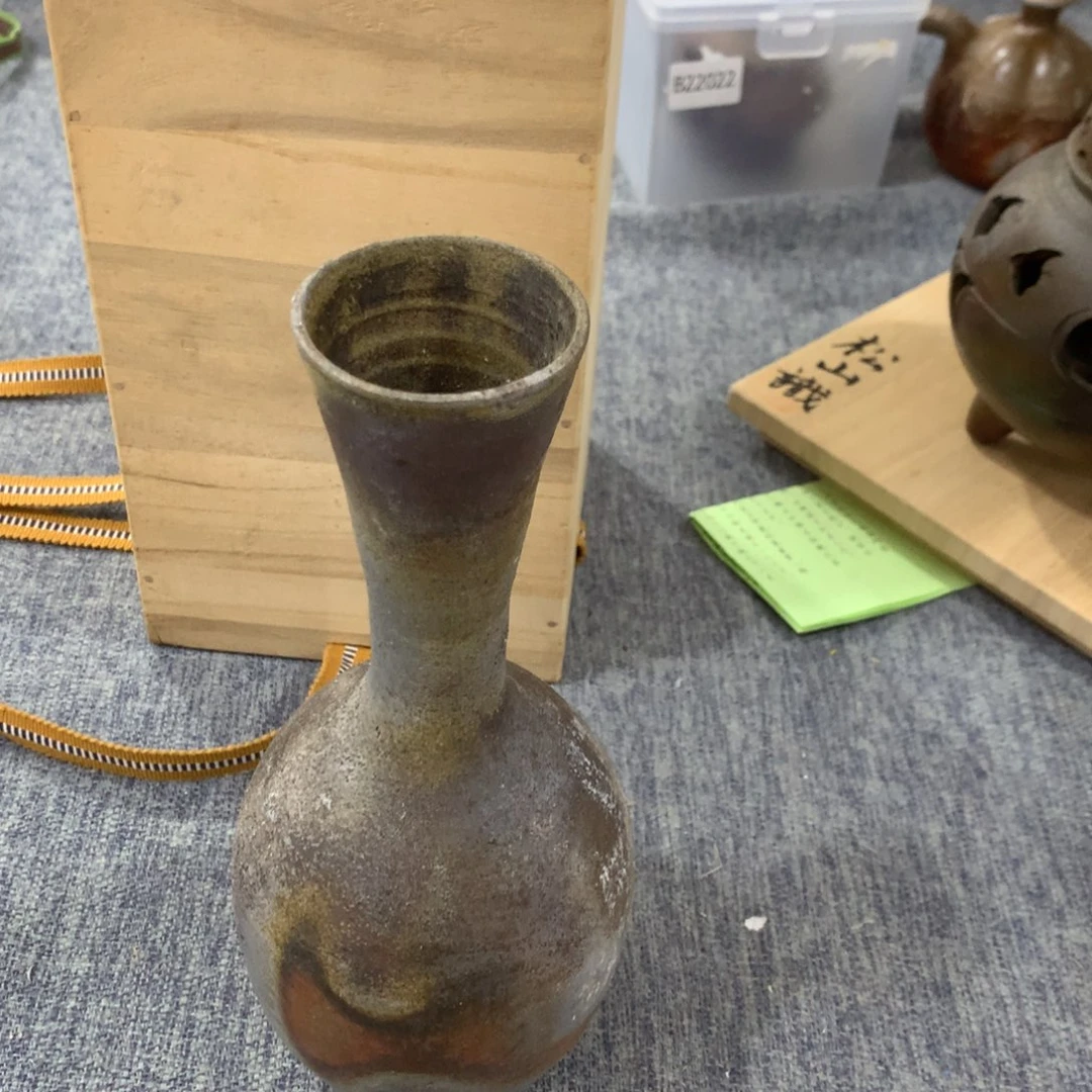 紫砂茶杯非常美丽漂亮的物品