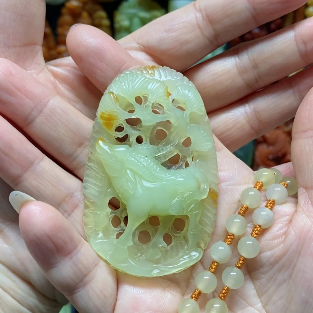 岫玉吊坠(赠链)未镶嵌清***C