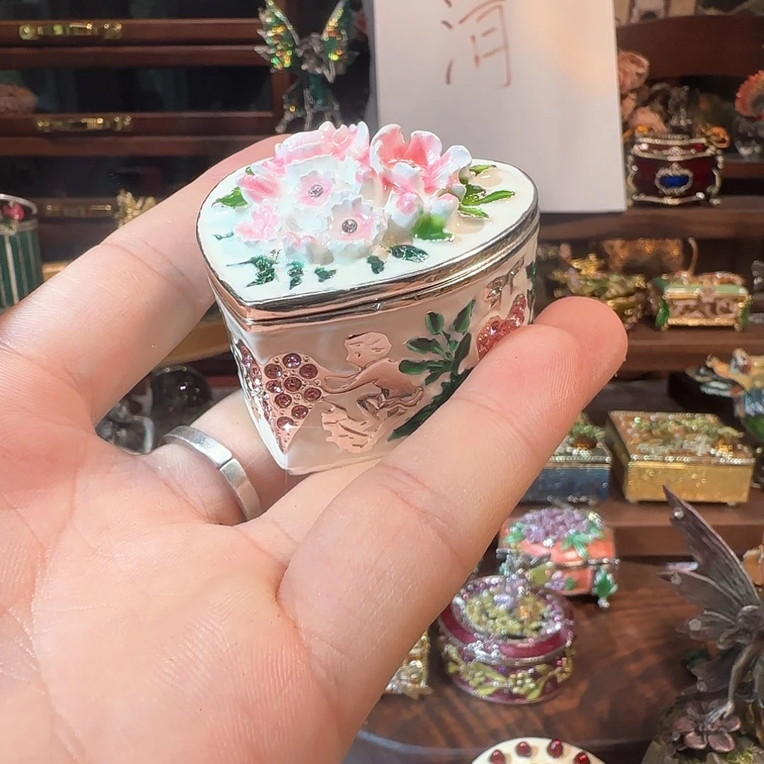 手工制品请勿吹毛求疵