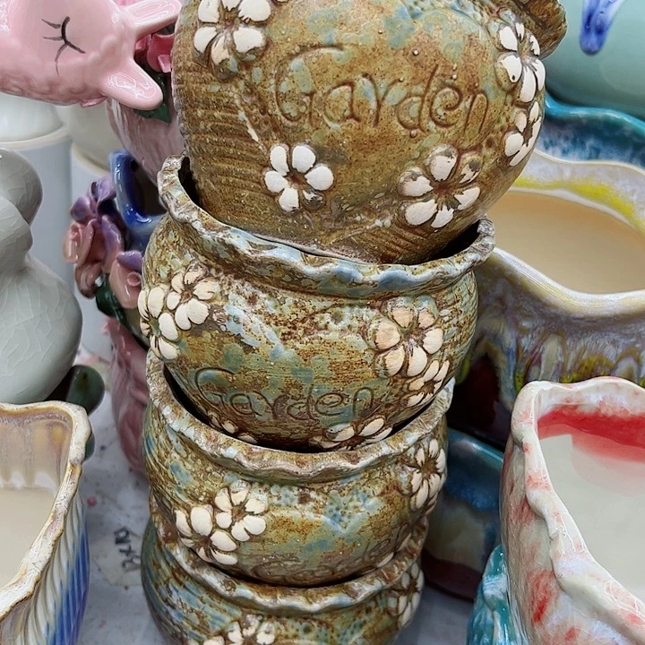 多肉绿植陶瓷花盆9.9包邮，有孔