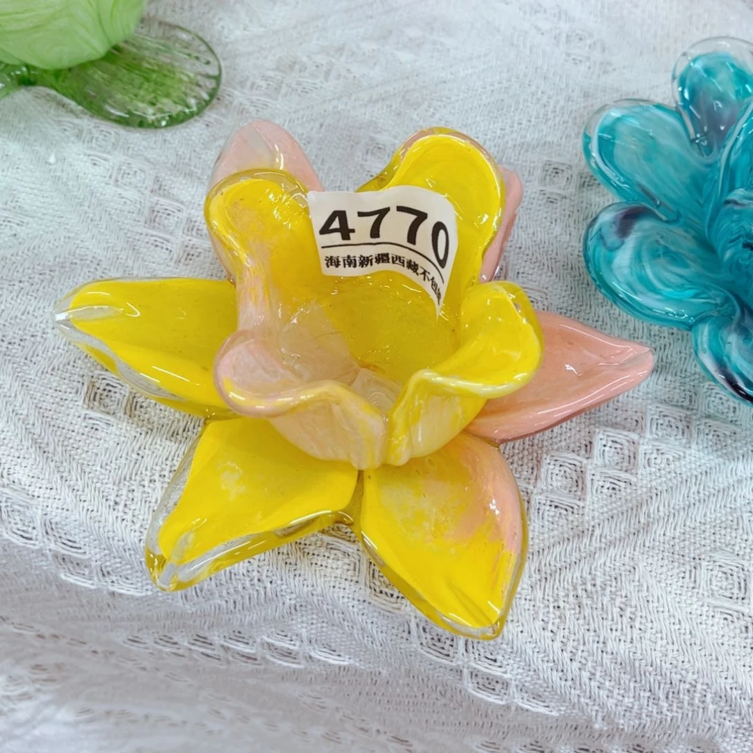 4770 ，家悦琉璃花瓶摆件
