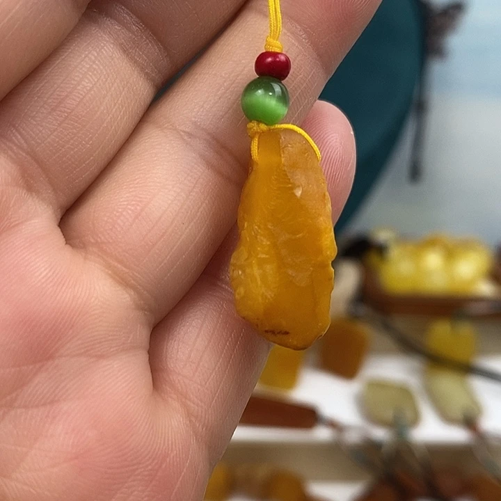 未镶嵌蜜蜡裸石手机挂件