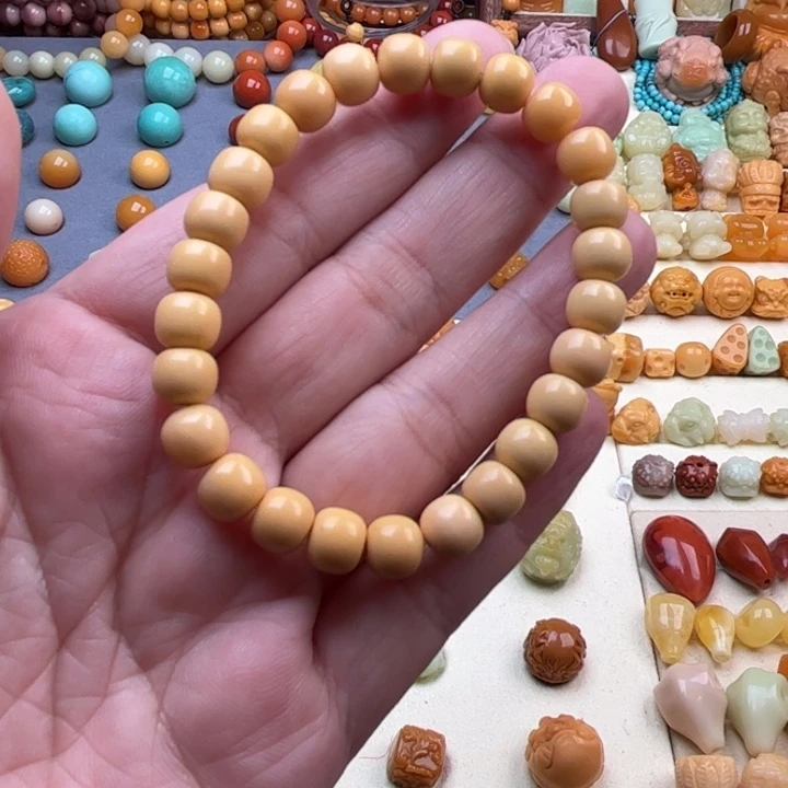 未镶嵌石英质玉（缅黄）珠宝半成品