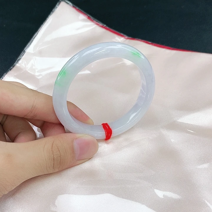 翡翠未镶嵌手镯圈52.8。04121