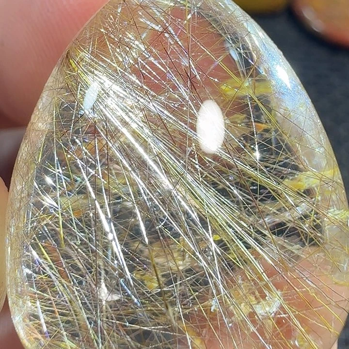 苏***馆未镶嵌颈饰水晶我