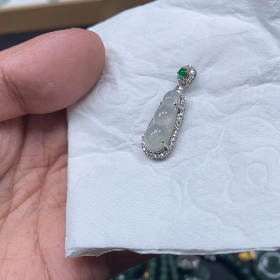 翡翠未镶嵌手链天然a货翡翠105