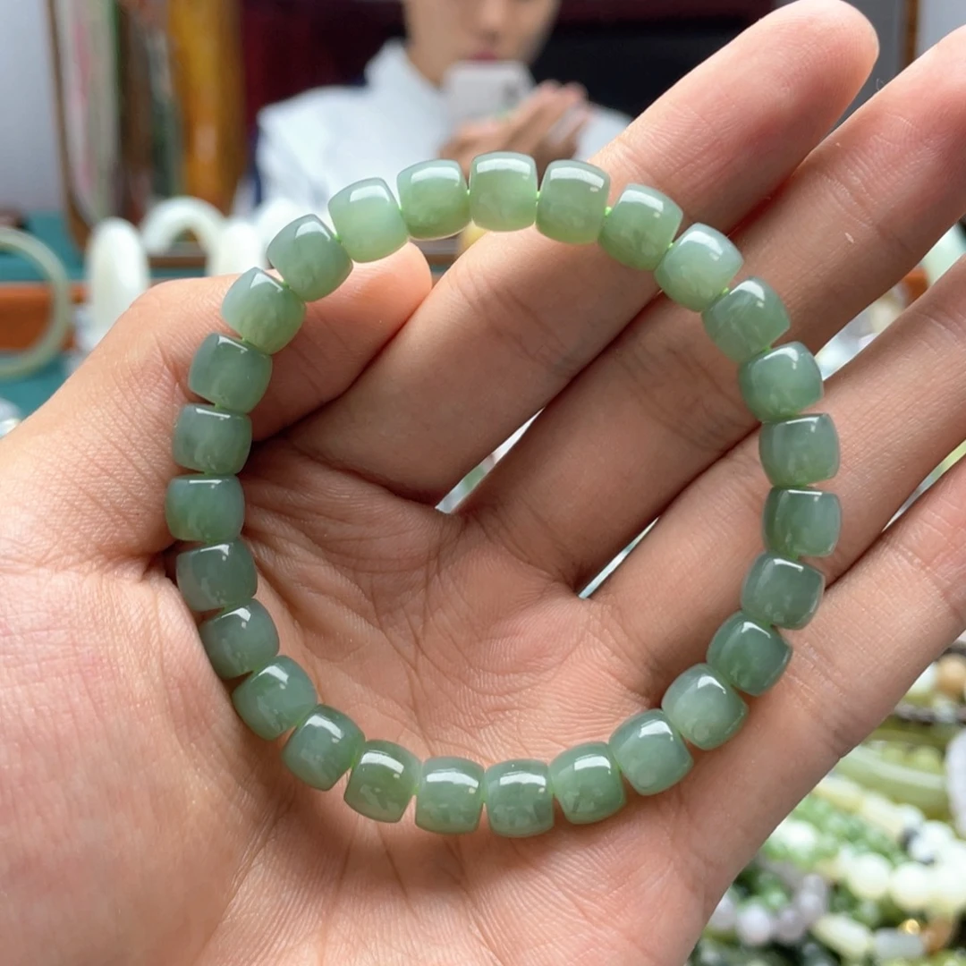 R***U手链未镶嵌和田玉