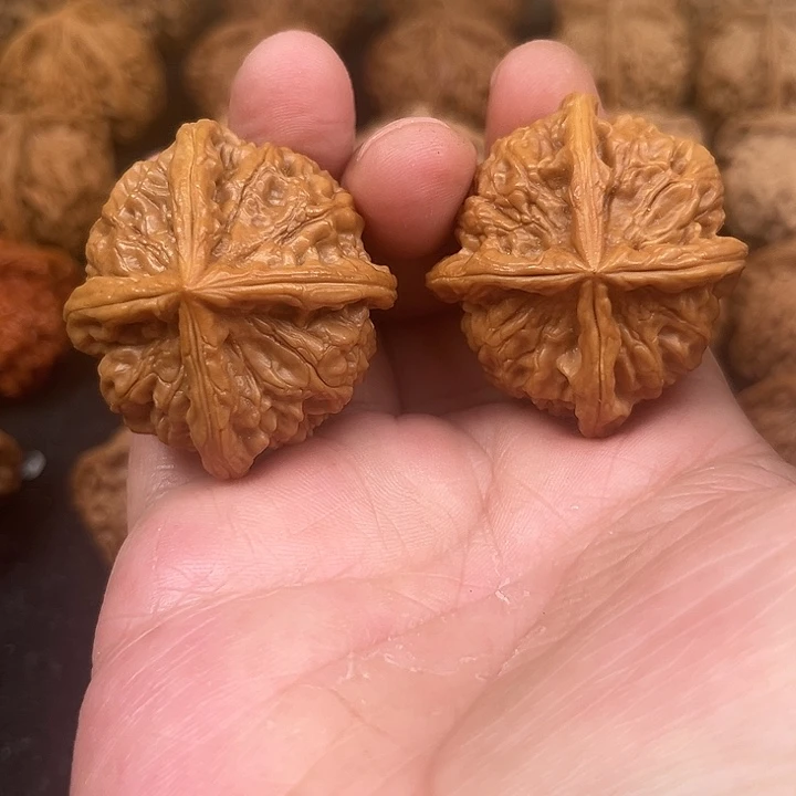 吊坠文玩核桃你们都在