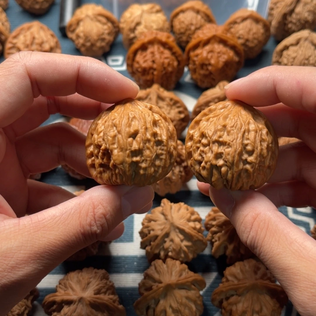 吊坠文玩核桃文山俩棱38