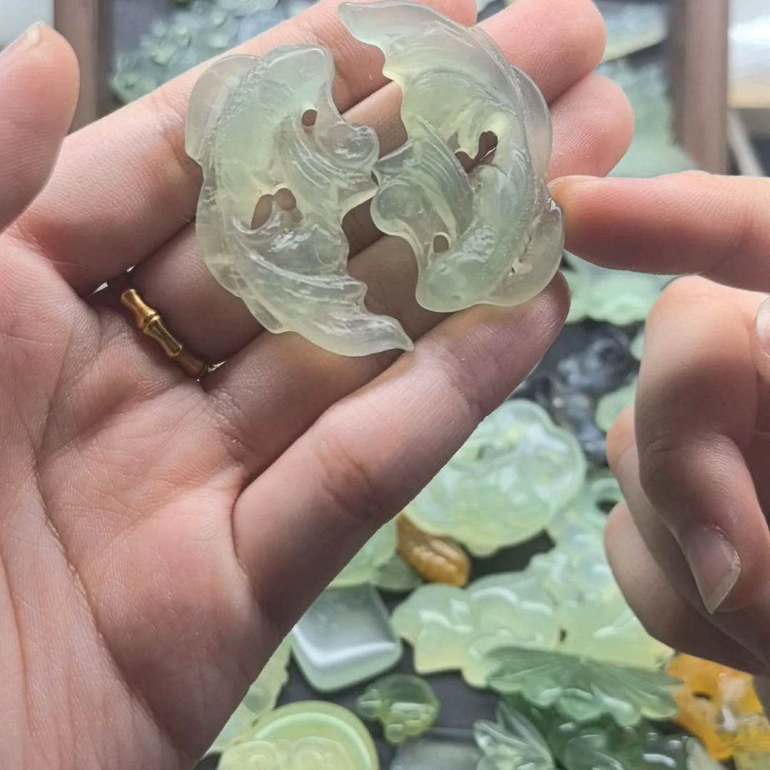 合金蛇纹石玉颈饰