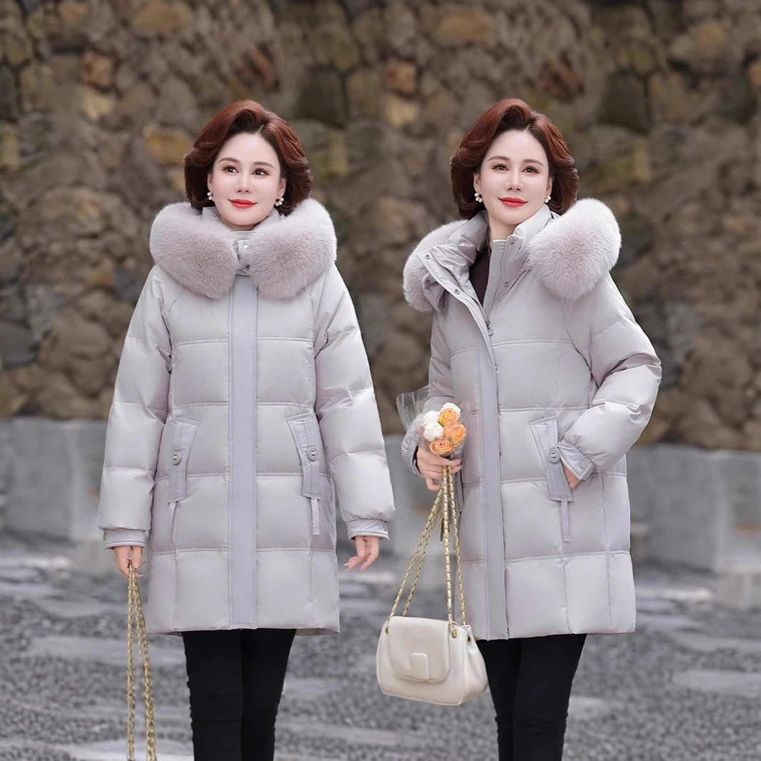 2025新款羽绒服妈妈女装中老年冬季中长款加厚狐狸毛领白鸭绒外套