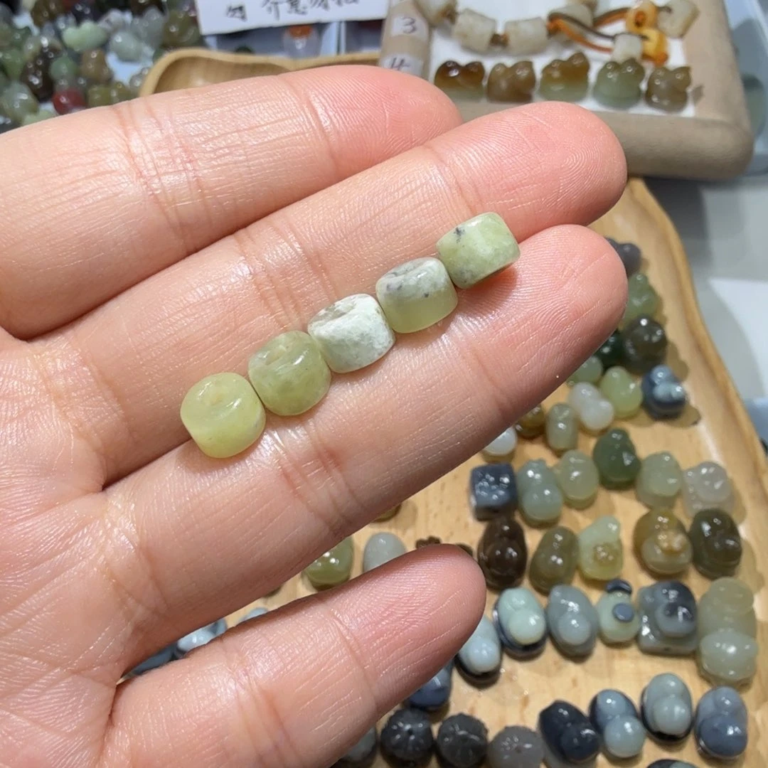 和田玉未镶嵌珠宝奇石