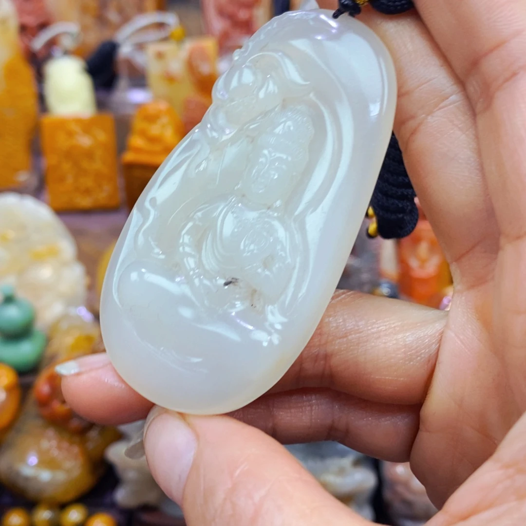 未镶嵌石英质玉（黄龙玉）吊坠(不含链)