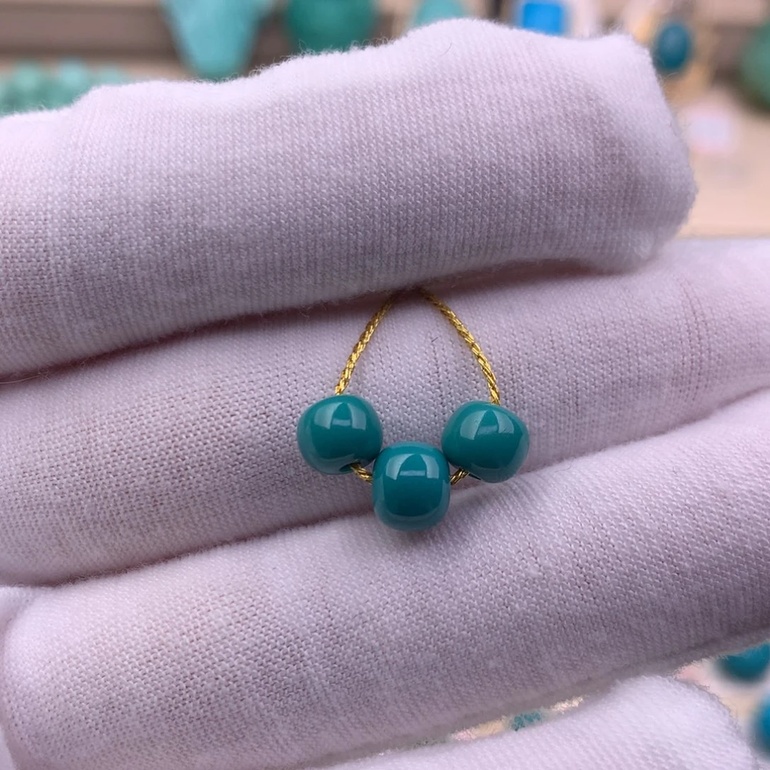 小***休绿松石未镶嵌珠宝奇石