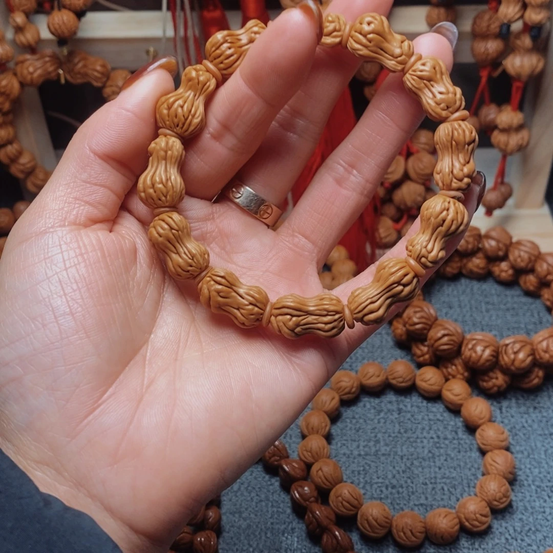 吊坠桃核龙纹桃枭