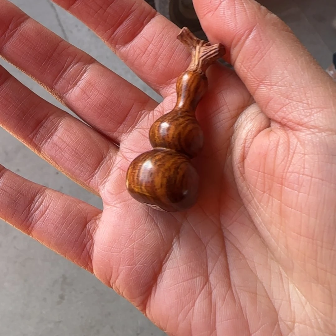 木C**i黄花梨雕刻龙头小葫芦把件