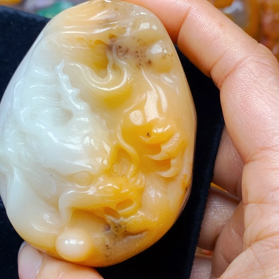 未镶嵌石英质玉（黄龙玉）吊坠(不含链)