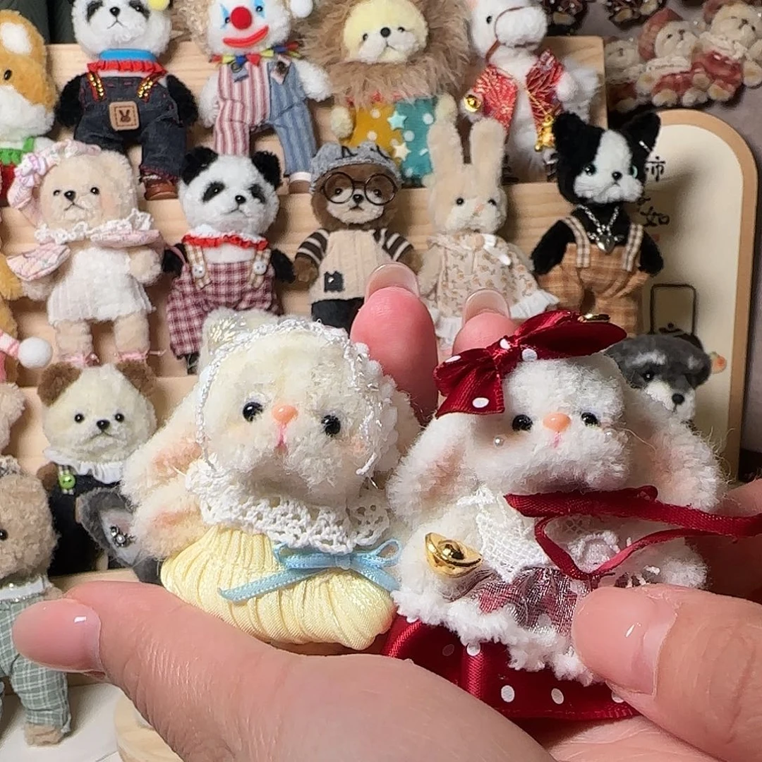 弋***糖新年小兔黄裙小兔