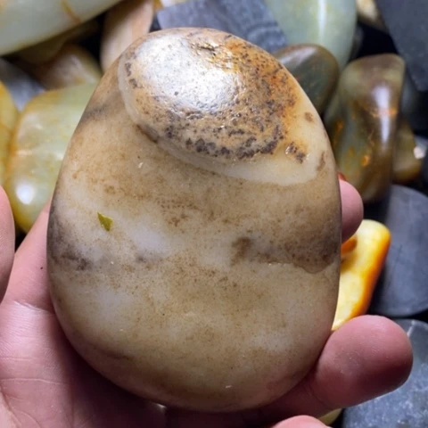 未镶嵌和田玉（糖玉）挂件