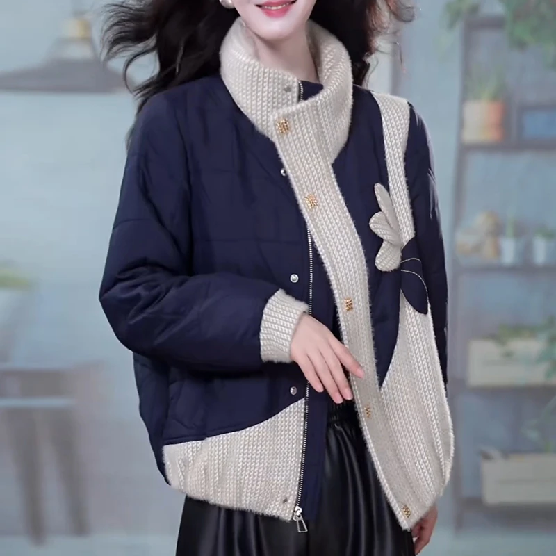 撞色针织拼接花朵装饰棉衣女款2025秋冬柔软质感随性温柔风格款