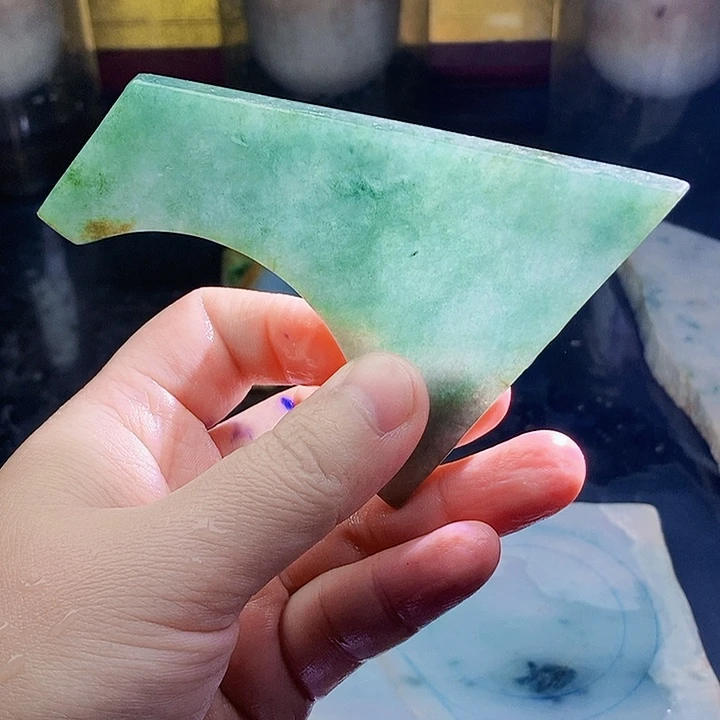 翡翠未镶嵌颈饰毛料32