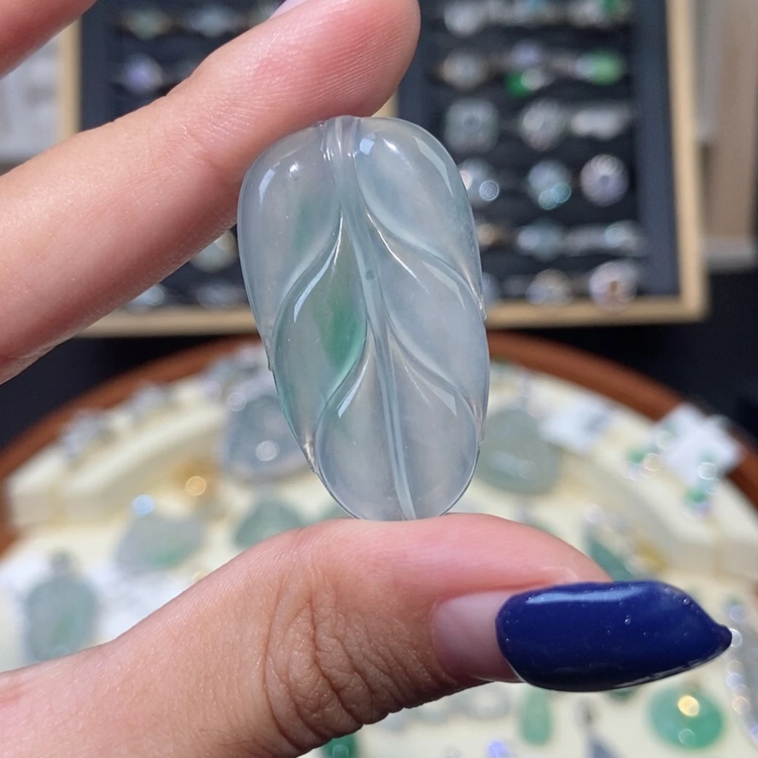 翡翠裸石纯天然缅甸翡翠A货叶子