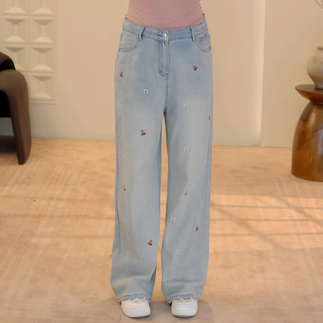 大码女装高腰百搭樱桃刺绣时尚裤子遮跨直筒时尚宽松阔腿牛仔裤潮