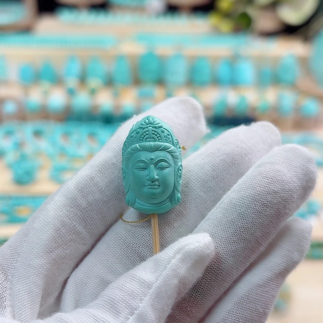 绿松石未镶嵌珠宝奇石