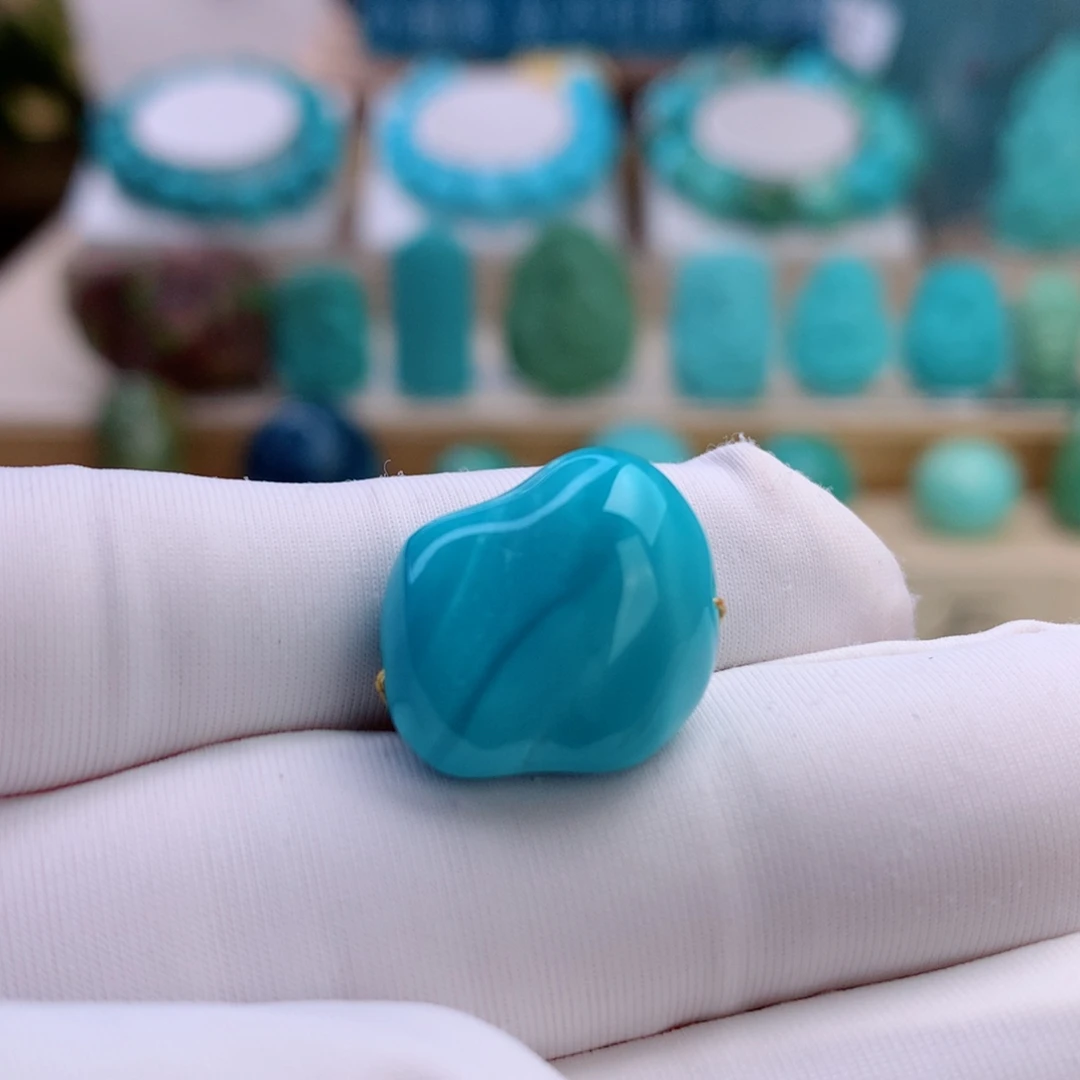 绿松石未镶嵌挂件