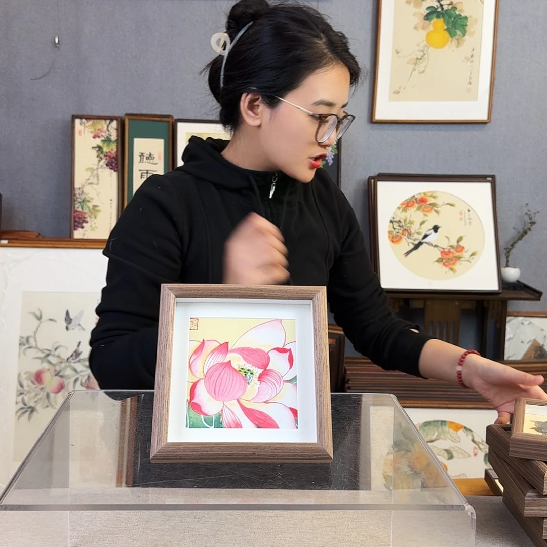 国画手绘带框尺寸：15*15