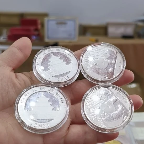 纯银2011纯银31.1克一个用手摸过