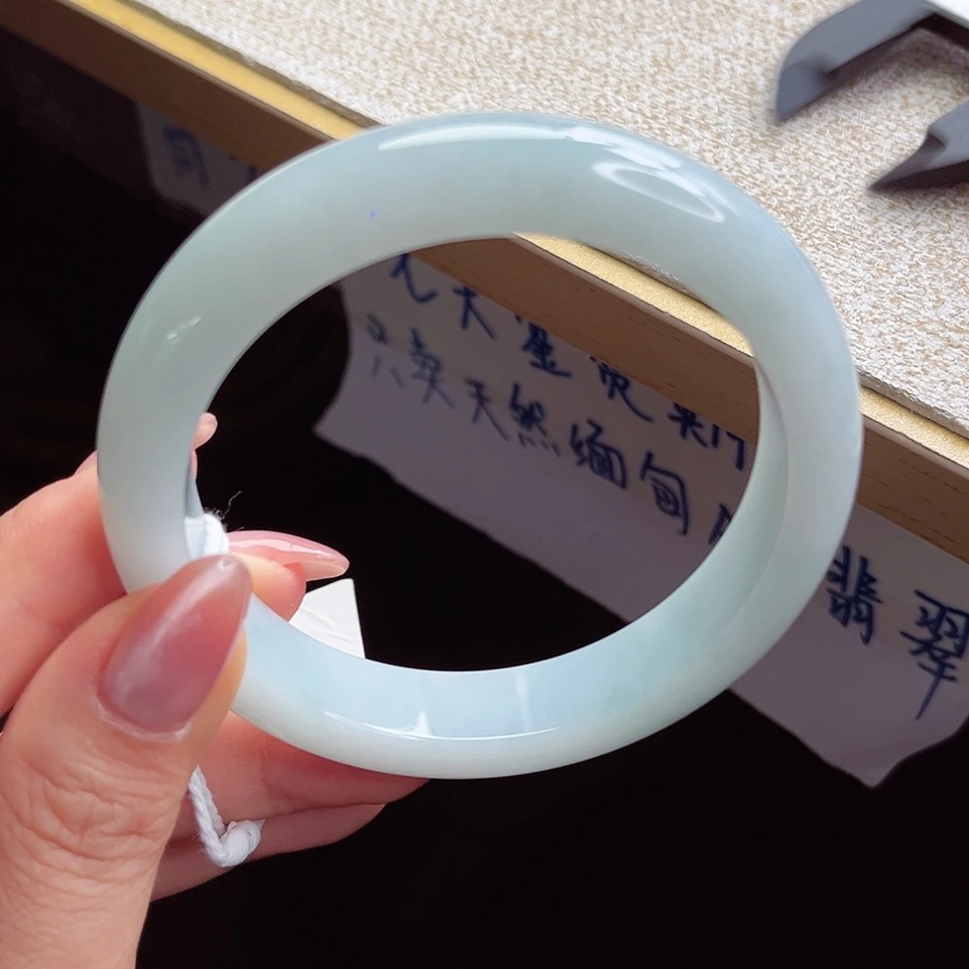 翡翠未镶嵌手镯手镯