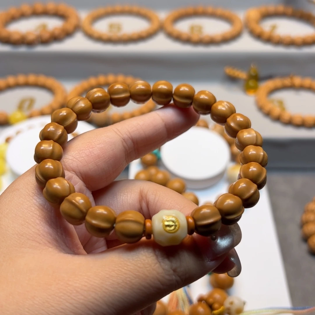 猴头核桃手串10.3三花鲨鱼