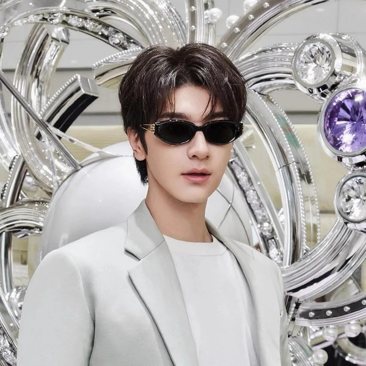 林一单依纯同款猫眼墨镜金属镜腿kuns时尚网红防紫外线太阳防晒镜