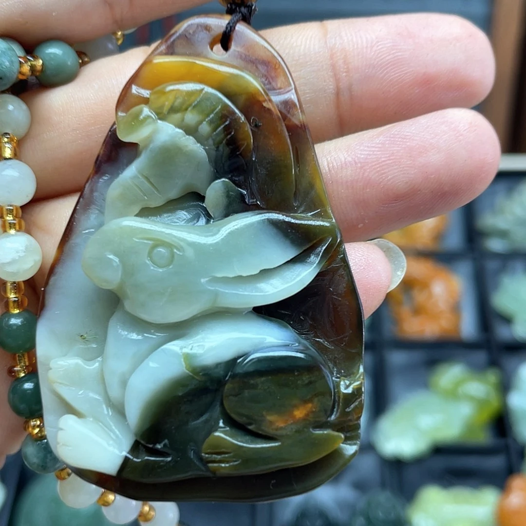蛇纹石玉合金颈饰