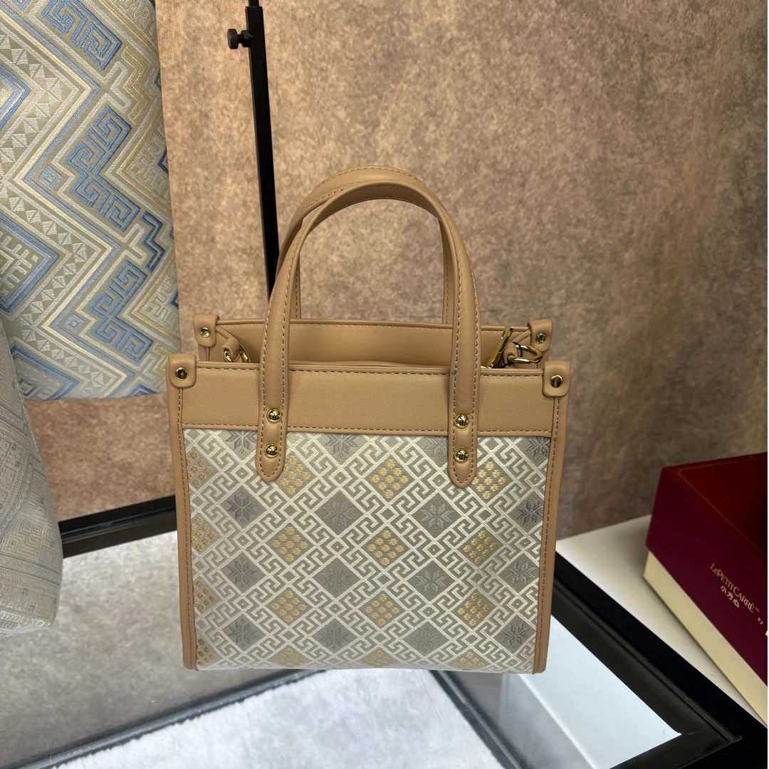 【工美吉祥八角琴谱手提包】广西非遗好物手工壮锦包时尚