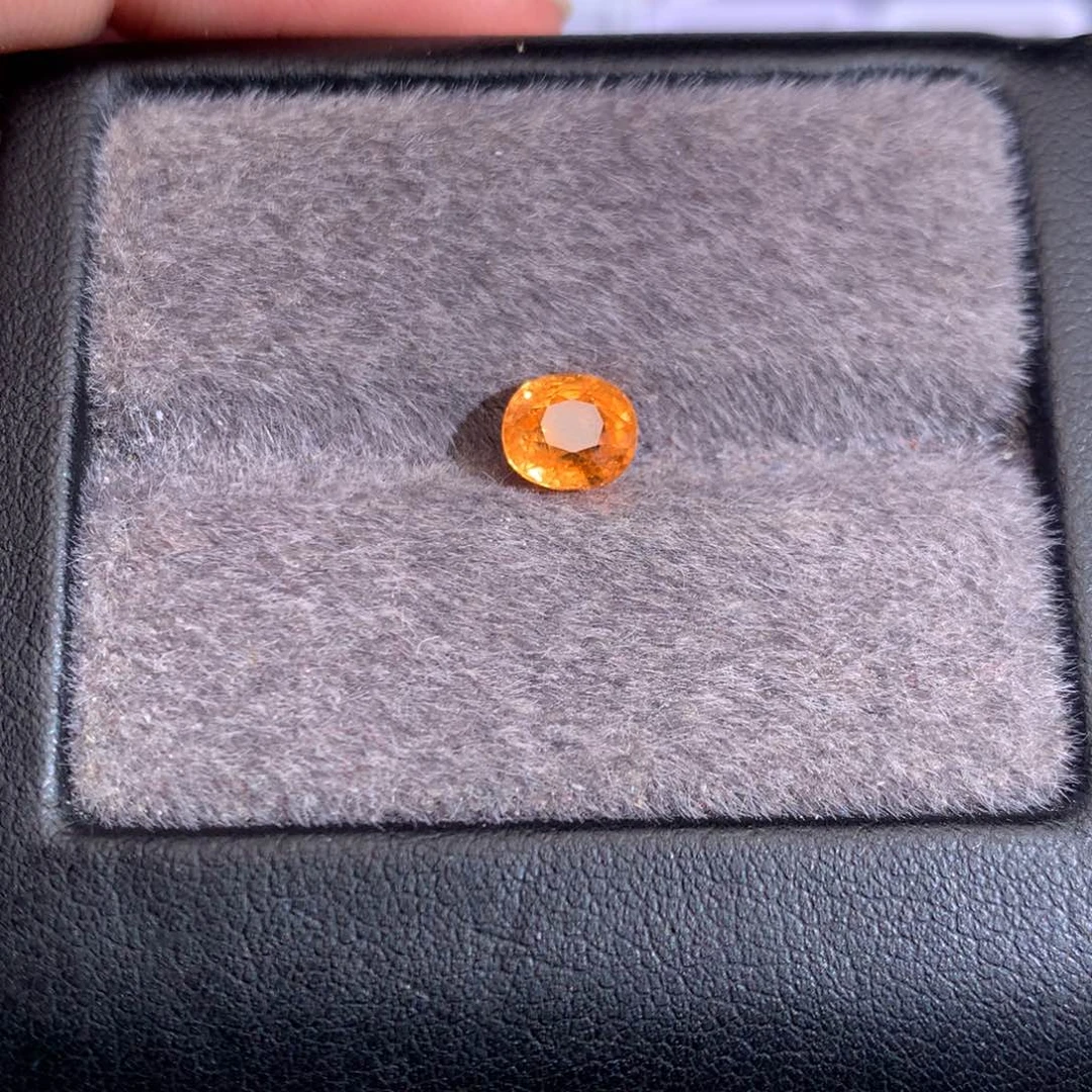 裸石石榴石（芬达石）未镶嵌1.57ct