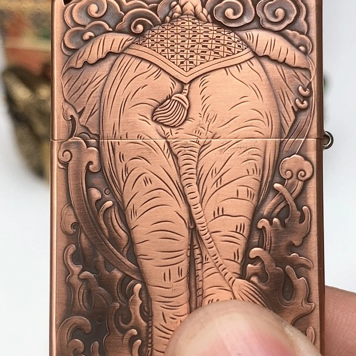 北**，黄铜时刻经雕工艺品