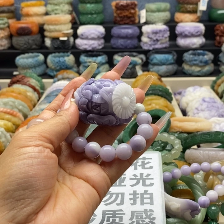 未镶嵌手镯石英岩玉