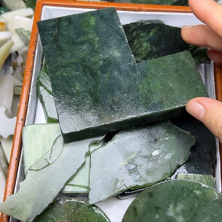 未镶嵌和田玉珠宝奇石