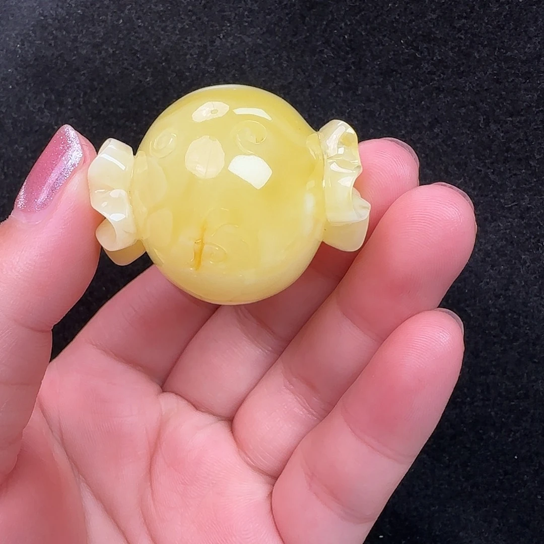 蜜蜡未镶嵌珠宝奇石