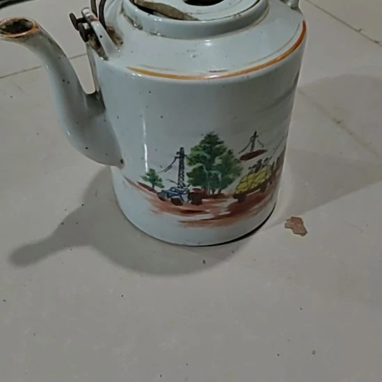 年***包有机玻璃精美摆件(不退换)