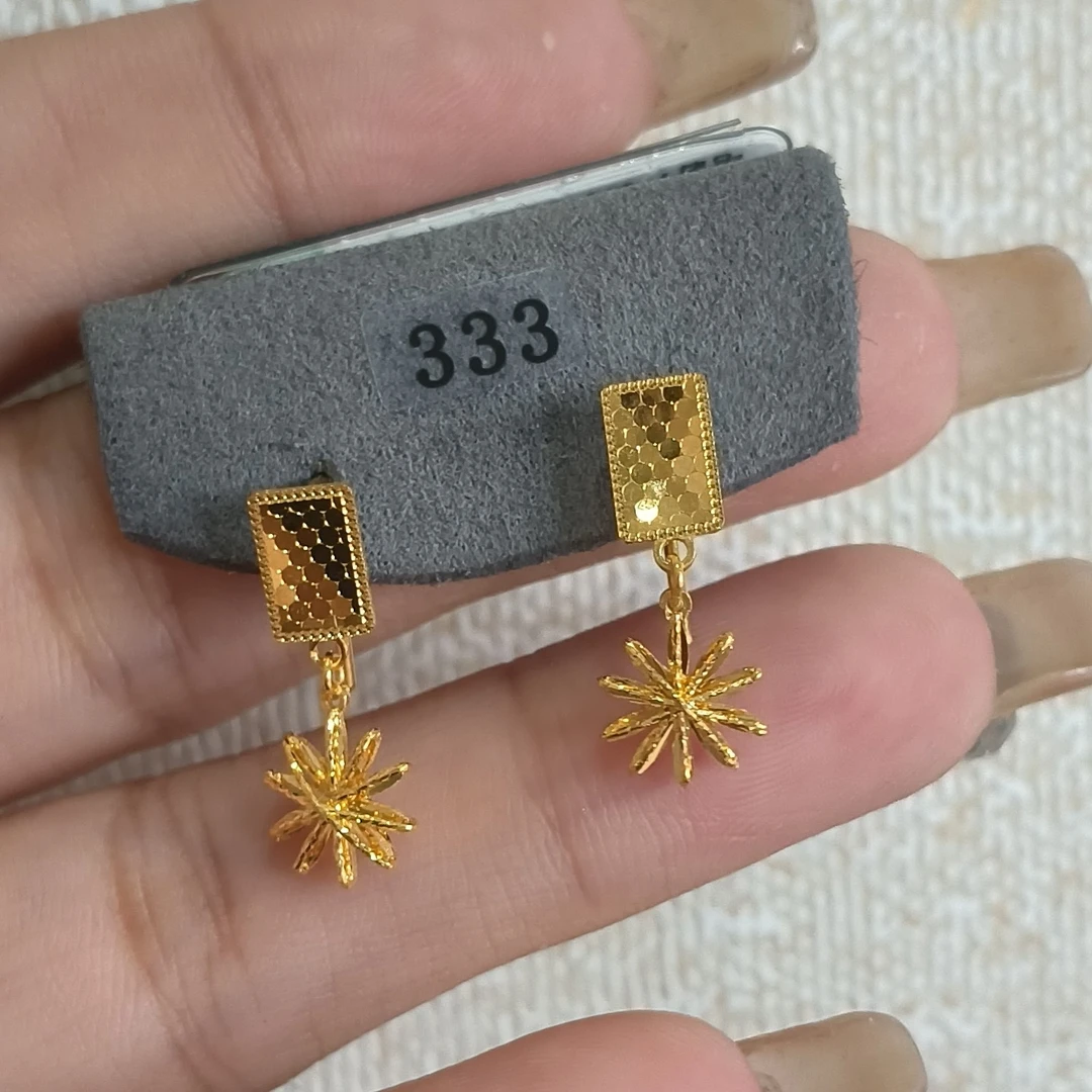 足金999雏菊耳钩1.92