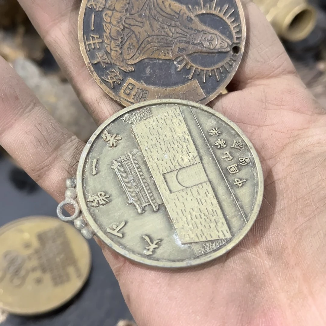 勇***前闪电购同摆件工艺品