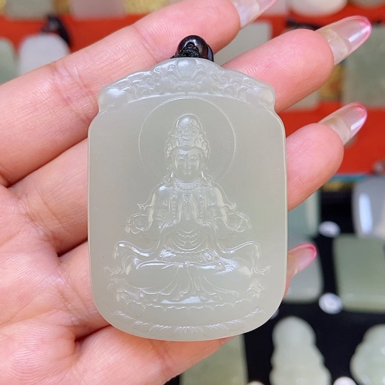 【闪购商品】颈饰未镶嵌和田玉