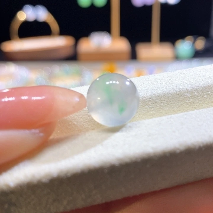 翡翠未镶嵌吊坠(不含链)翡翠高冰茶飘色圆珠