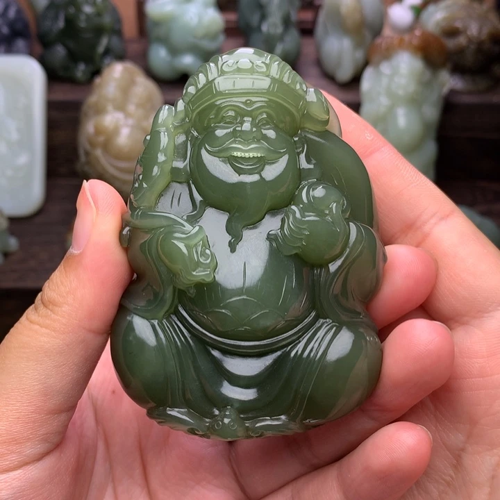 和田玉未镶嵌把件