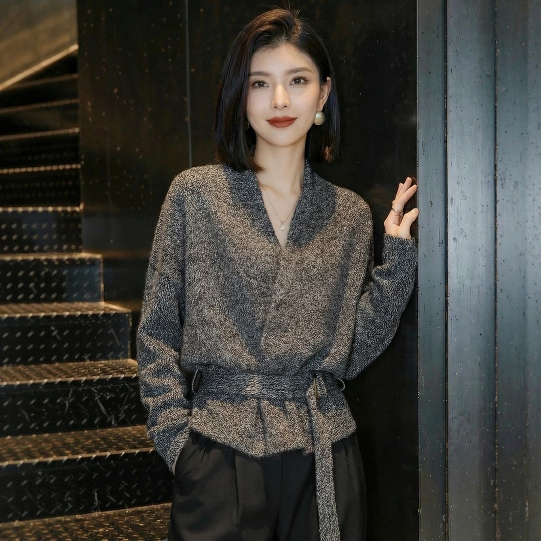 慵懒黑色V领毛衣外套女秋冬高级感洋气减龄系带收腰针织开衫上衣